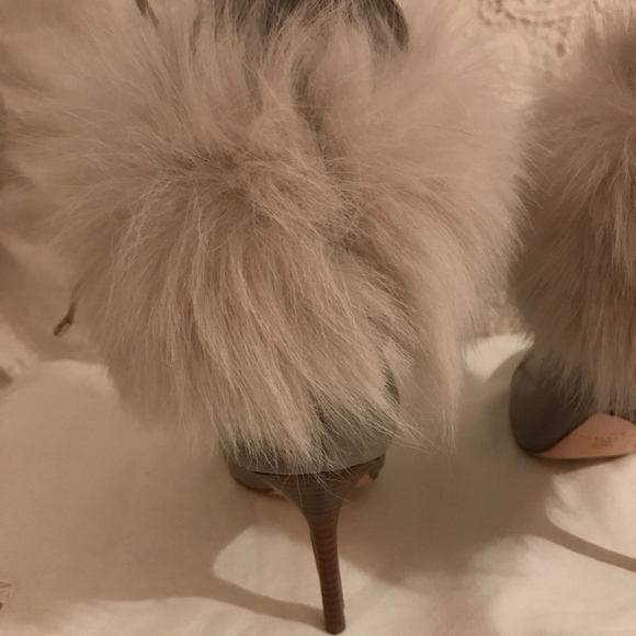 Ann Taylor, taupe leather, fur lace-up bootie,sz6,
